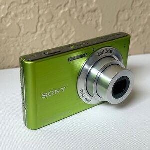 Sony Cyber-shot DSC-W530 Digital Camera